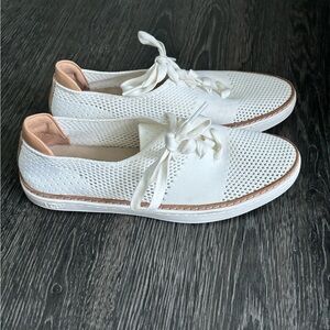 UGG sneakers knit size 7